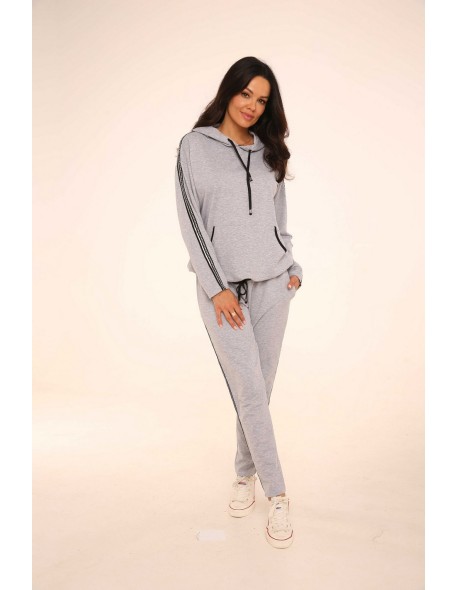 Nice tracksuit ladies', De Lafense 459