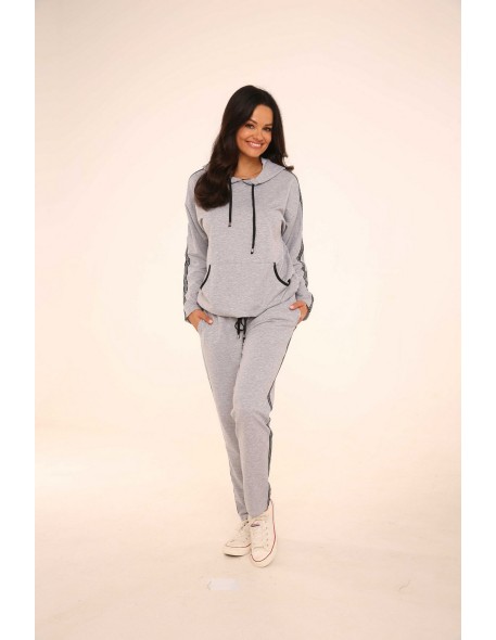 Nice tracksuit ladies', De Lafense 459