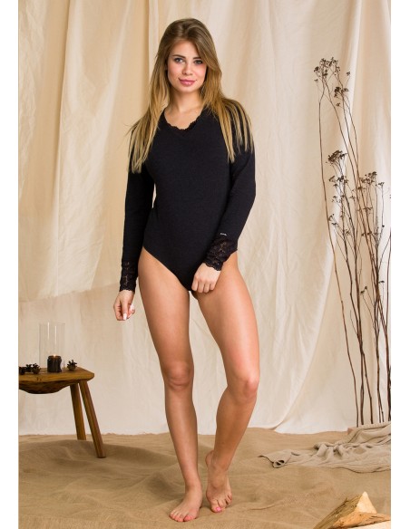 Eleganckie body hot touch Key LVB 729 