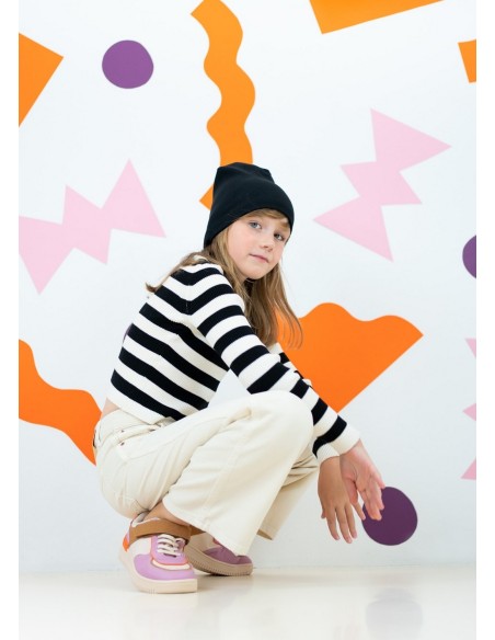 Czapka dziecięca wiosenna Art of Polo Ordinary Stripes 22804