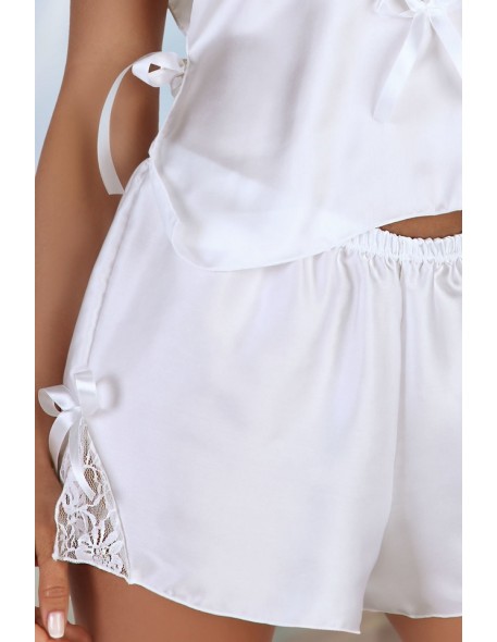 Biała satynowa koszulka z szortami Mellissa...