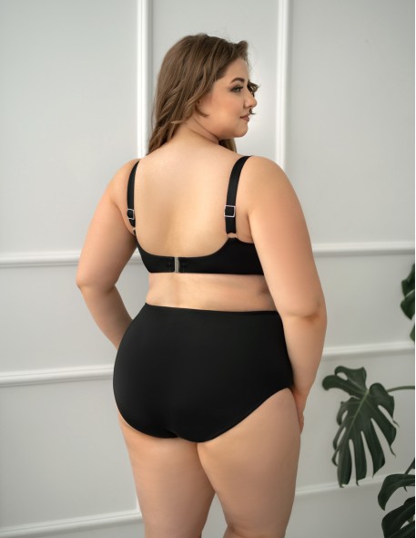 Briefs swim with wysokim stanem Krisline Beach...